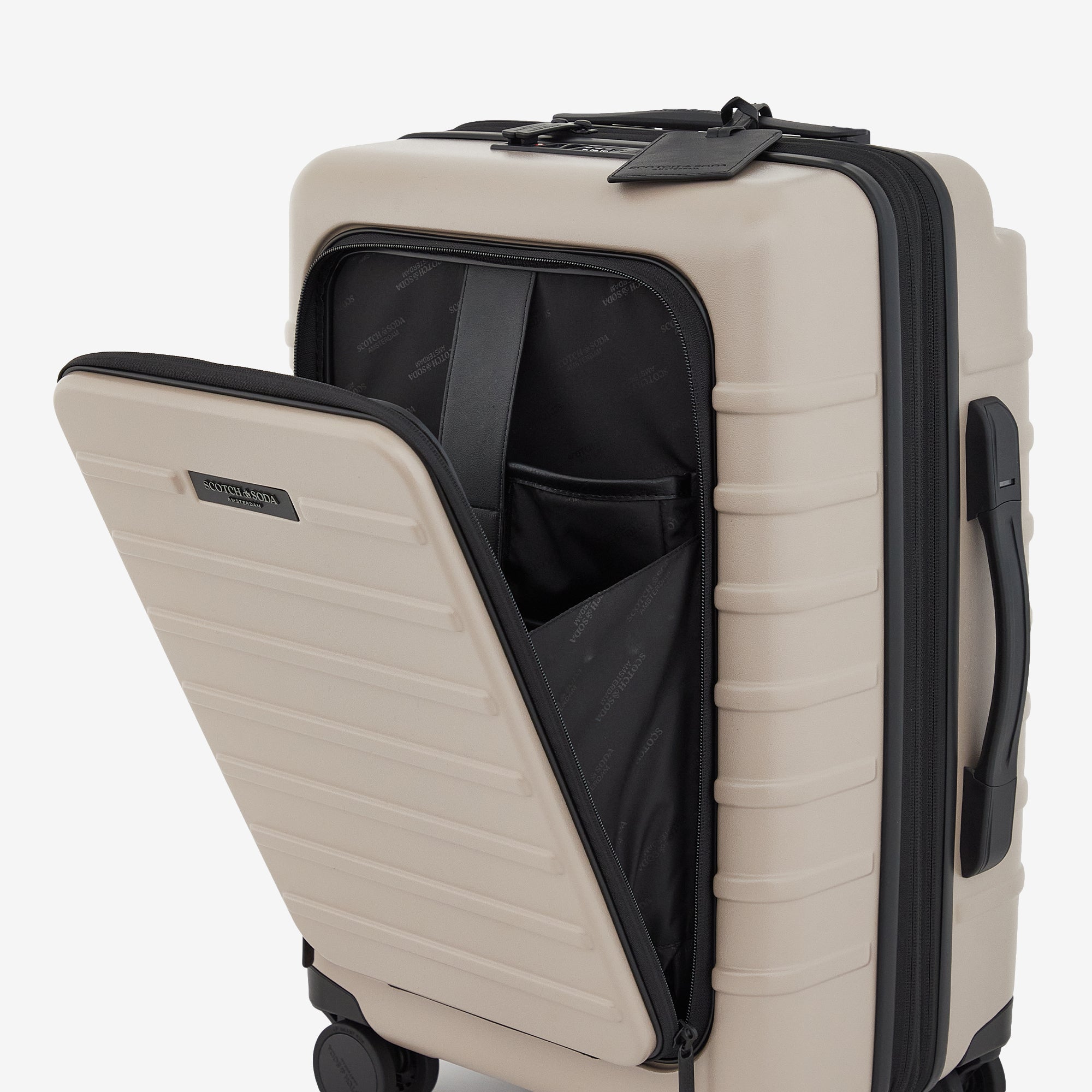 Tilburg | Wing-On™ Luggage