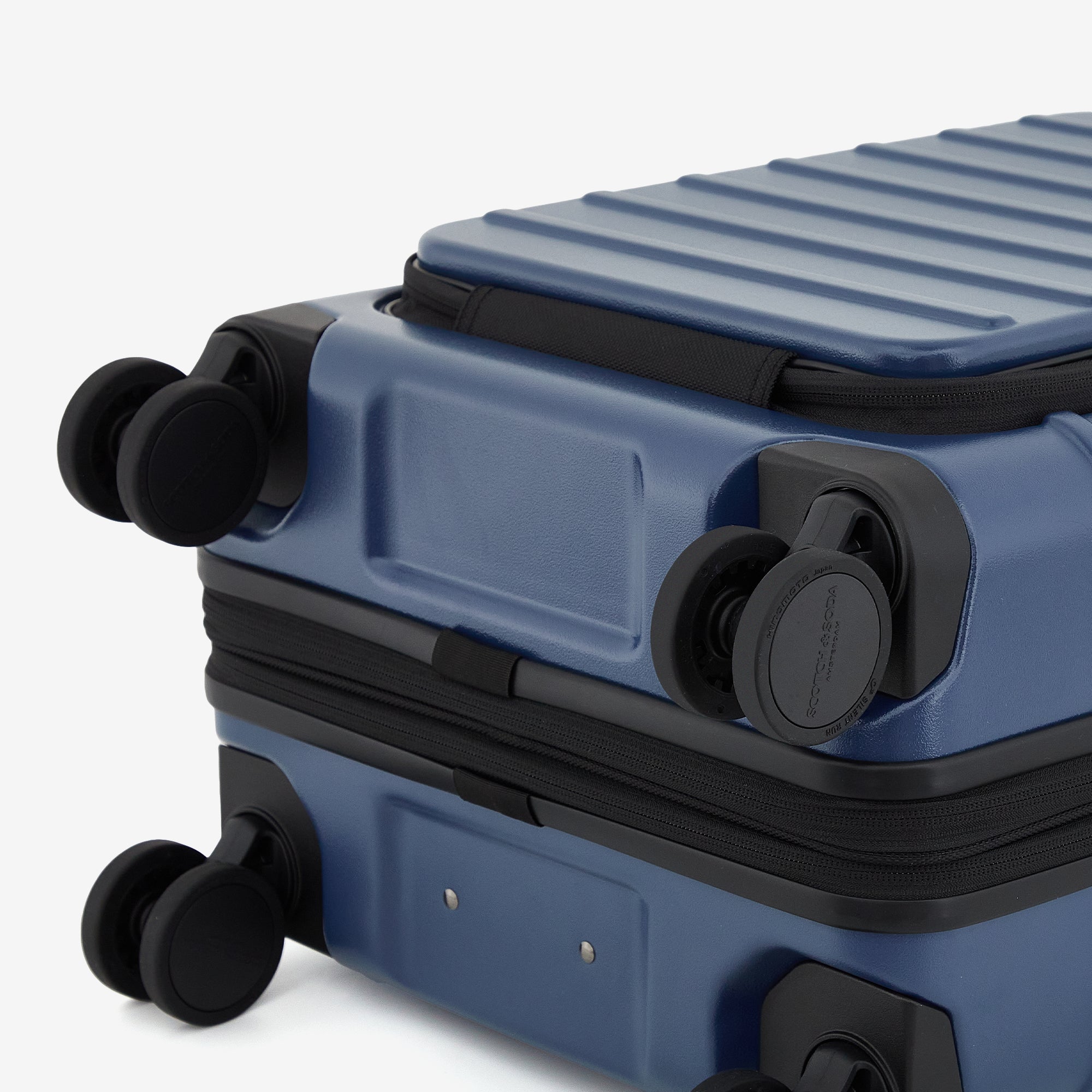 Tilburg | Wing-On™ Luggage