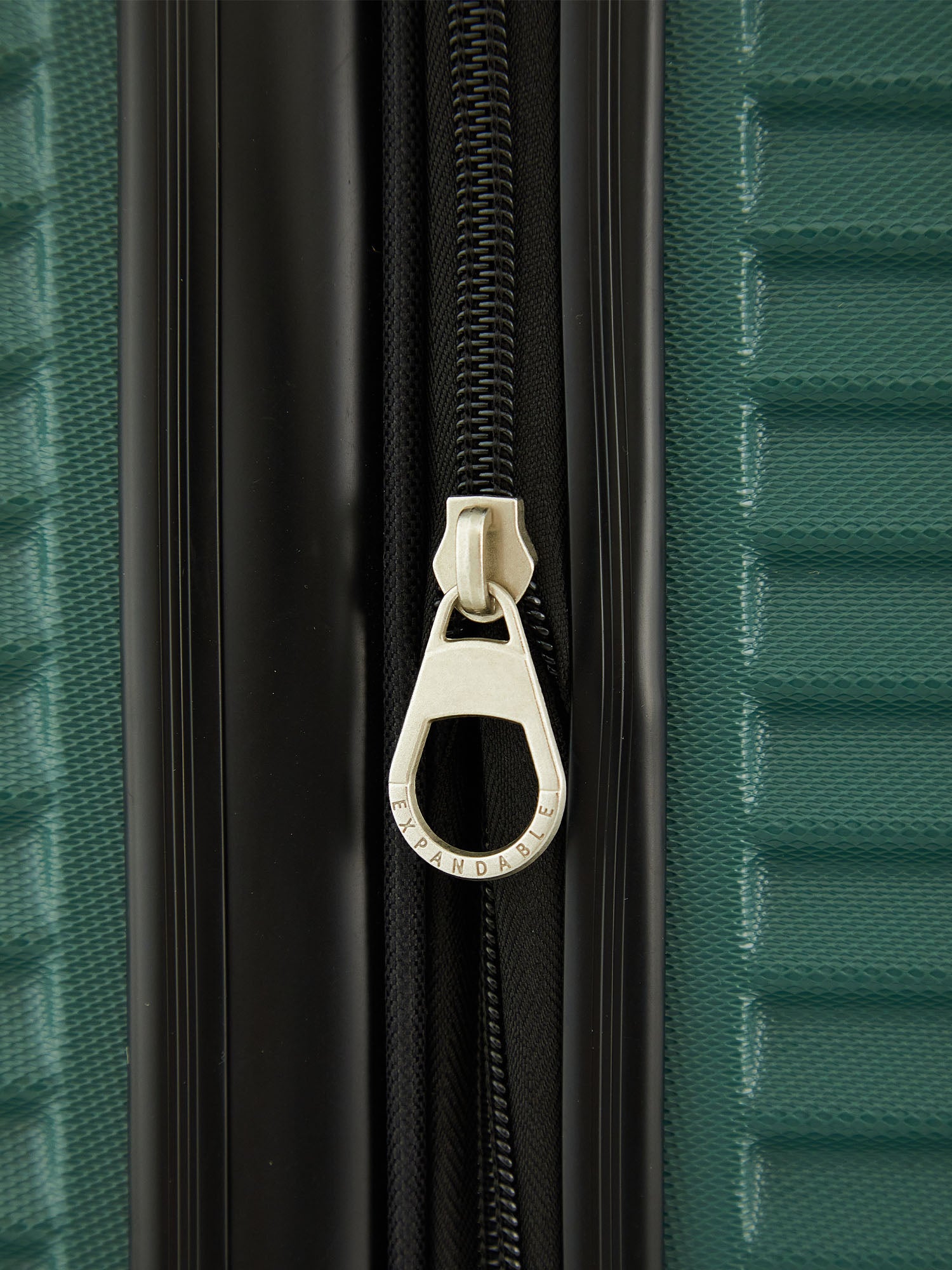 Wrangler 20-inch Hardside Carry-On